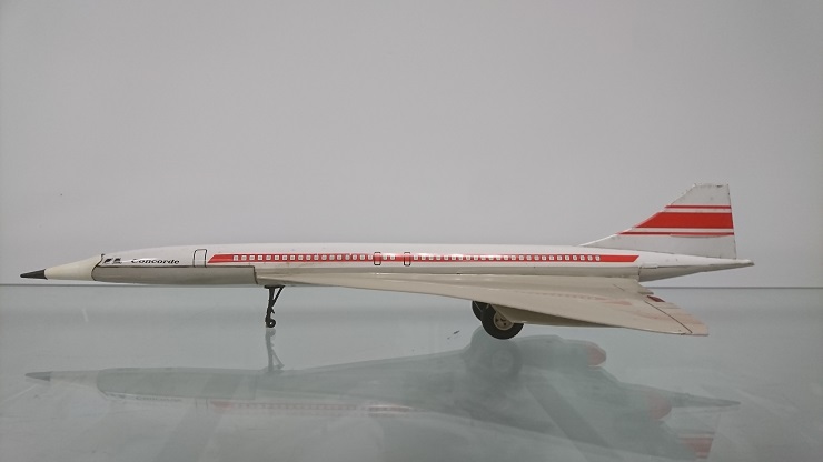 Maquette Concorde à friction 1960 (échelle 1/100)