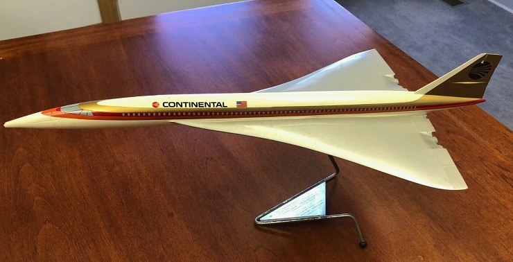 Maquette Concorde Continental Airlines de 1966 (échelle 1/100)