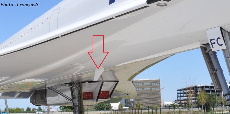 Fuselage : Antenne VHF2 (Glide Antenna)