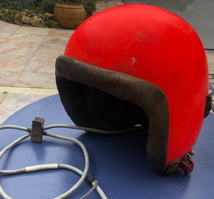 Page N°226 : Casque "Pistard" Concorde