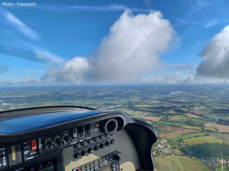 23 Mai 2024 : Vol dans les alentours de Cholet